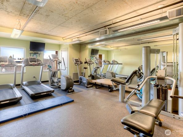 15100 6th Avenue SW 324, Burien WA 98166