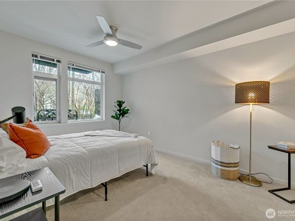 15100 6th Avenue SW 324, Burien WA 98166