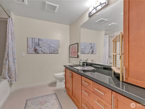 15100 6th Avenue SW 324, Burien WA 98166