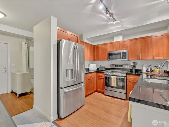 15100 6th Avenue SW 324, Burien WA 98166