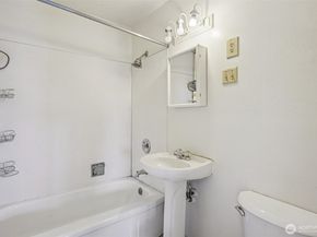 1236 S Director Street, Seattle WA 98108