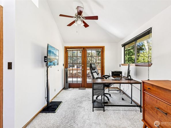 7301 19th Avenue SW, Seattle WA 98106