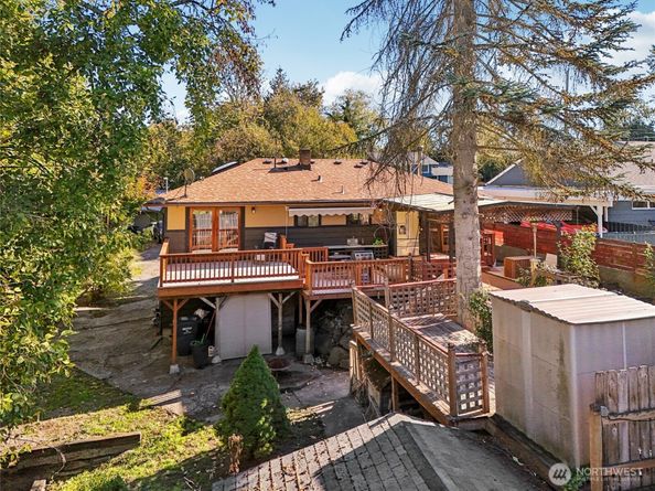 7301 19th Avenue SW, Seattle WA 98106