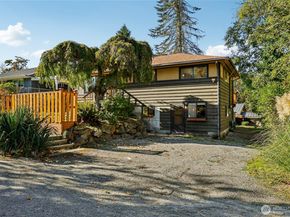 7301 19th Avenue SW, Seattle WA 98106