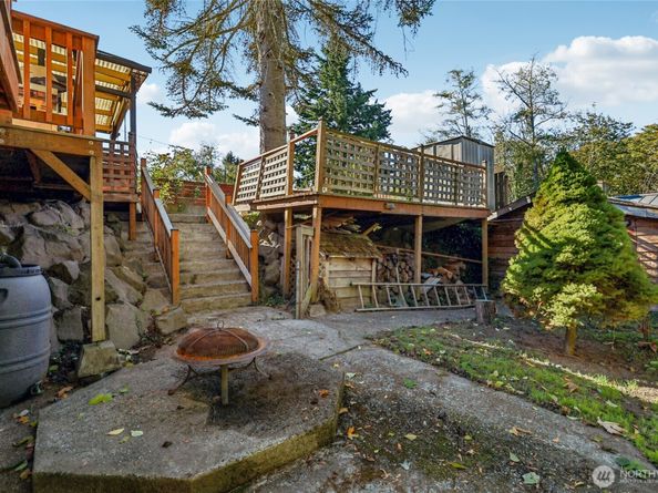7301 19th Avenue SW, Seattle WA 98106