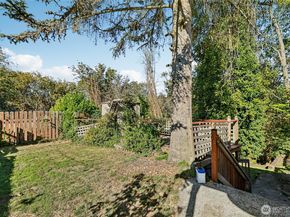 7301 19th Avenue SW, Seattle WA 98106
