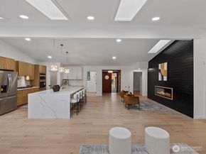 14244 NE 80th Place, Redmond WA 98052