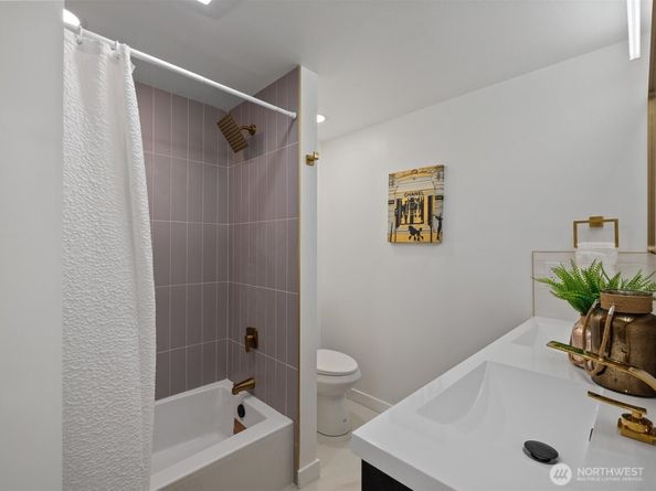 14244 NE 80th Place, Redmond WA 98052