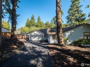 14244 NE 80th Place, Redmond WA 98052