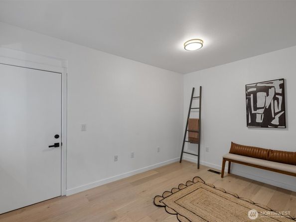 14244 NE 80th Place, Redmond WA 98052