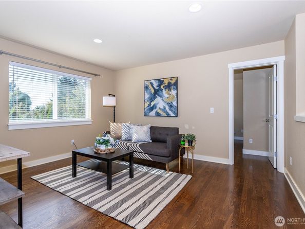 11703 SE 246th Place, Kent WA 98030