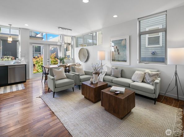 2808 14th Avenue W B, Seattle WA 98119