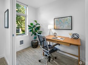 2808 14th Avenue W B, Seattle WA 98119