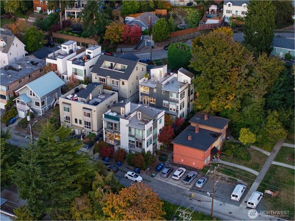 2808 14th Avenue W B, Seattle WA 98119