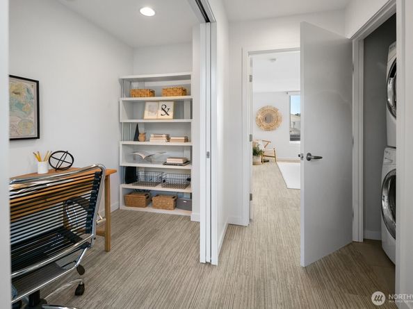 2808 14th Avenue W B, Seattle WA 98119