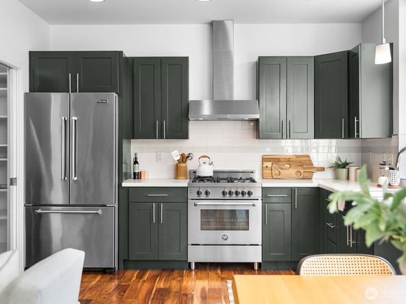2808 14th Avenue W B, Seattle WA 98119
