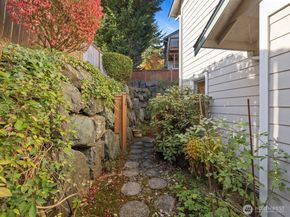 1210 58th Street SW A, Everett WA 98203