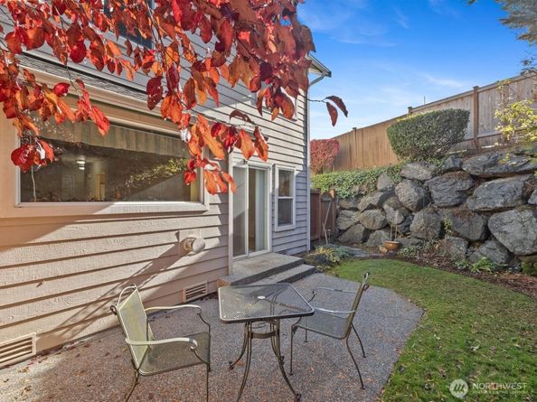 1210 58th Street SW A, Everett WA 98203