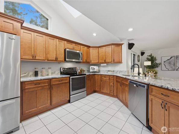 2482 NE 183rd Lane, Shoreline WA 98155