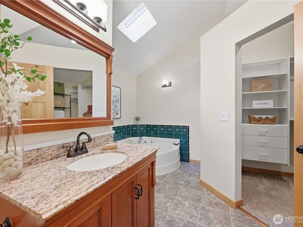 2482 NE 183rd Lane, Shoreline WA 98155