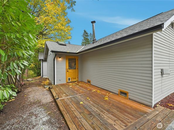 2482 NE 183rd Lane, Shoreline WA 98155