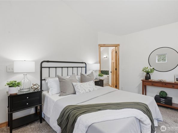 2482 NE 183rd Lane, Shoreline WA 98155