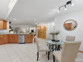 2482 NE 183rd Lane, Shoreline WA 98155