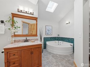 2482 NE 183rd Lane, Shoreline WA 98155