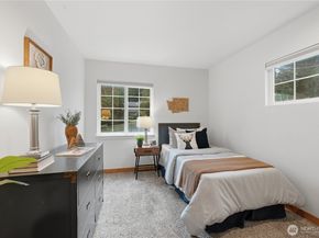 2482 NE 183rd Lane, Shoreline WA 98155