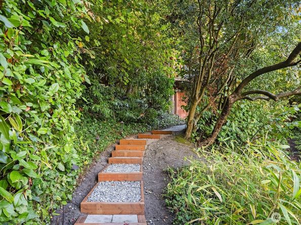 2660 SW 172nd Street, Burien WA 98166