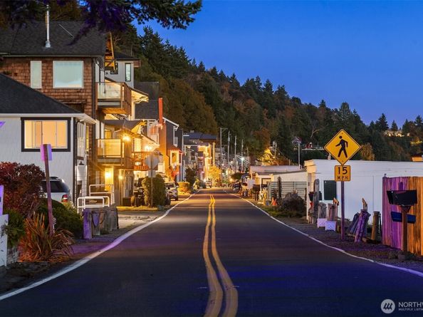 2660 SW 172nd Street, Burien WA 98166