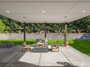 3108 92nd Avenue NE, Clyde Hill WA 98004