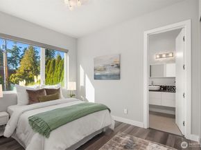 3108 92nd Avenue NE, Clyde Hill WA 98004