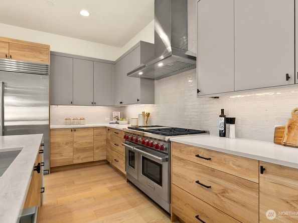 1004 166th Place NE, Bellevue WA 98008