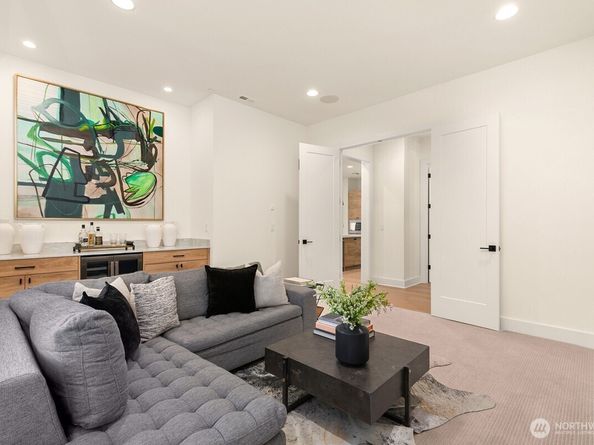 1004 166th Place NE, Bellevue WA 98008