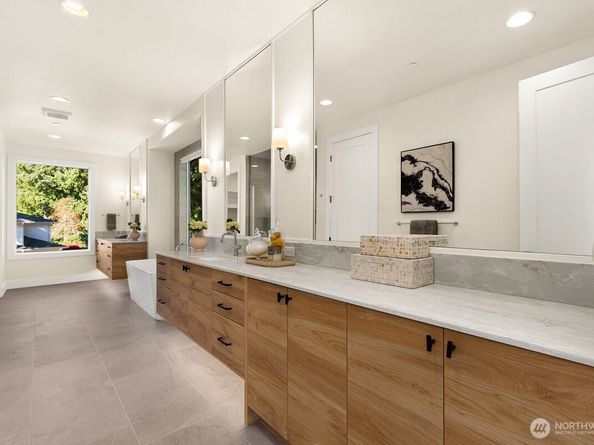 1004 166th Place NE, Bellevue WA 98008