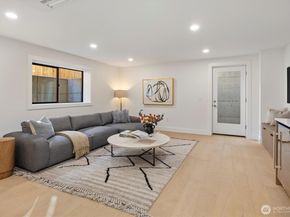 2515 35th Avenue W, Seattle WA 98199