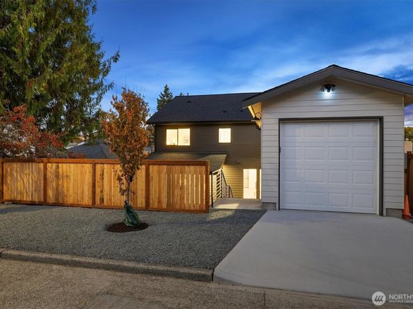 2515 35th Avenue W, Seattle WA 98199
