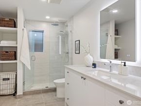 2515 35th Avenue W, Seattle WA 98199