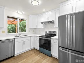 12718 SE 184th Place, Renton WA 98058