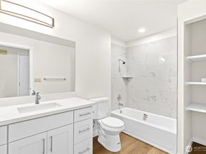 12718 SE 184th Place, Renton WA 98058