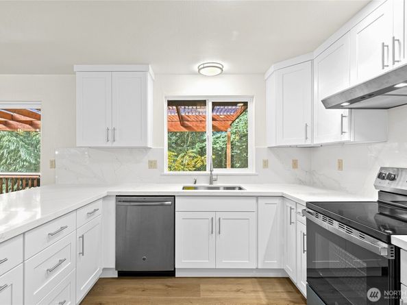 12718 SE 184th Place, Renton WA 98058