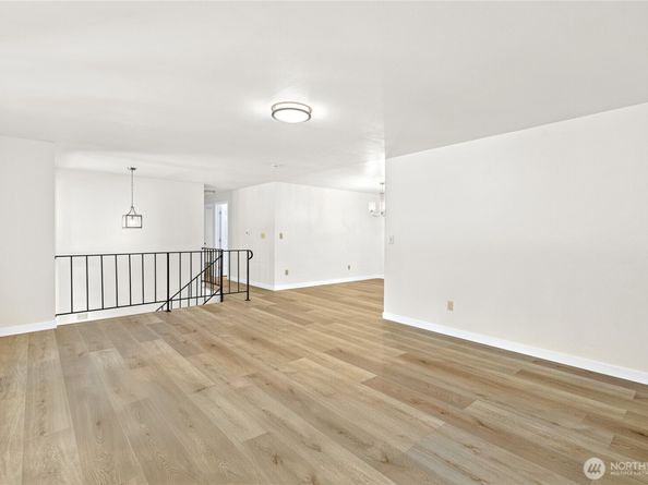 12718 SE 184th Place, Renton WA 98058