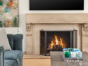 2124 Broadmoor Drive E, Seattle WA 98112