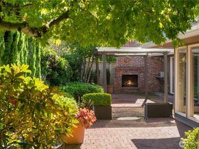 2124 Broadmoor Drive E, Seattle WA 98112