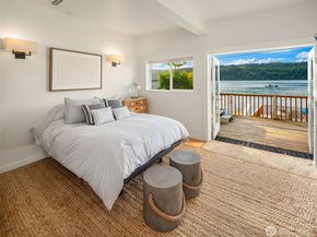 27704 Manzanita Beach Road SW, Vashon WA 98070
