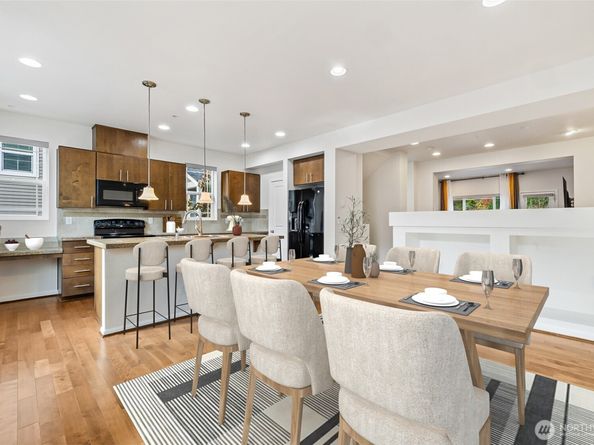 15720 Manor Way F1, Lynnwood WA 98087