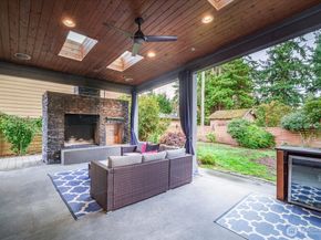 13017 3rd Avenue NW, Seattle WA 98177