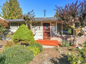 20917 59th Place W, Lynnwood WA 98036