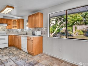 20917 59th Place W, Lynnwood WA 98036